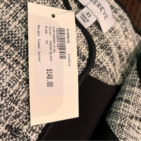 Evereve Black and Creamy white Margot Tweed Short Sleeve Jacket - Picture 4 of 7